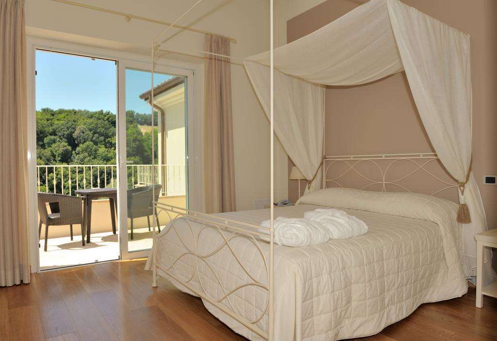 Hotel Giardino Suites And Spa - Numana Pokoj fotografie